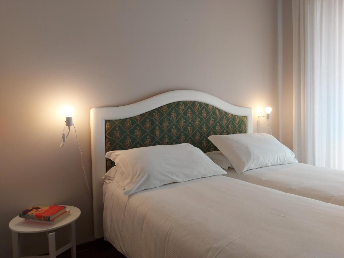 Trilocale Ferruccio Apartment บาเวโน ภายนอก รูปภาพ